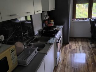 Kuća Vrbovsko pokraj rijeke Dobre